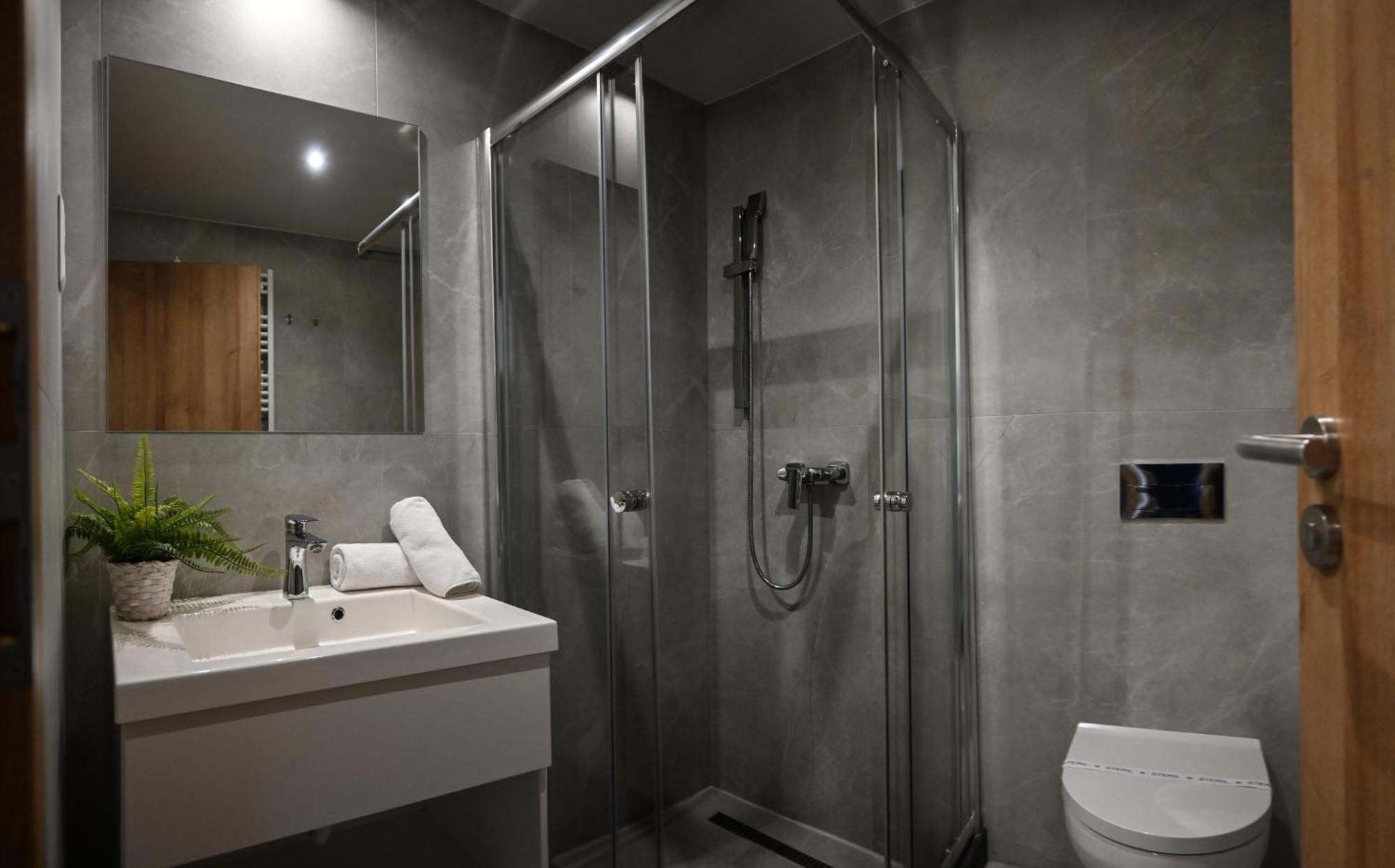 Zafir Apartman Sárvár Exterior foto
